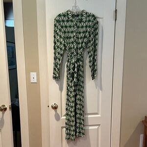 Zara Green and White Geometric Long Sleeve Dress